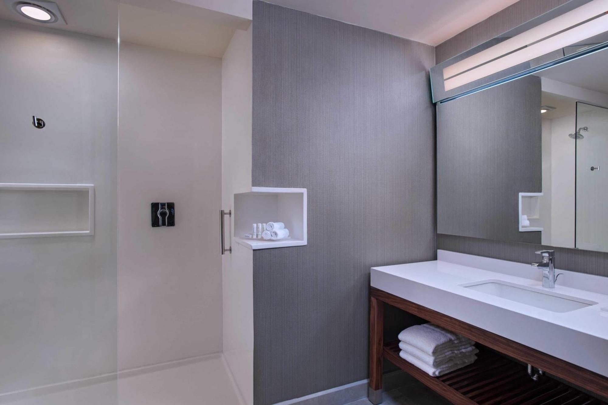Courtyard By Marriott Ciudad Guatemala Eksteriør billede