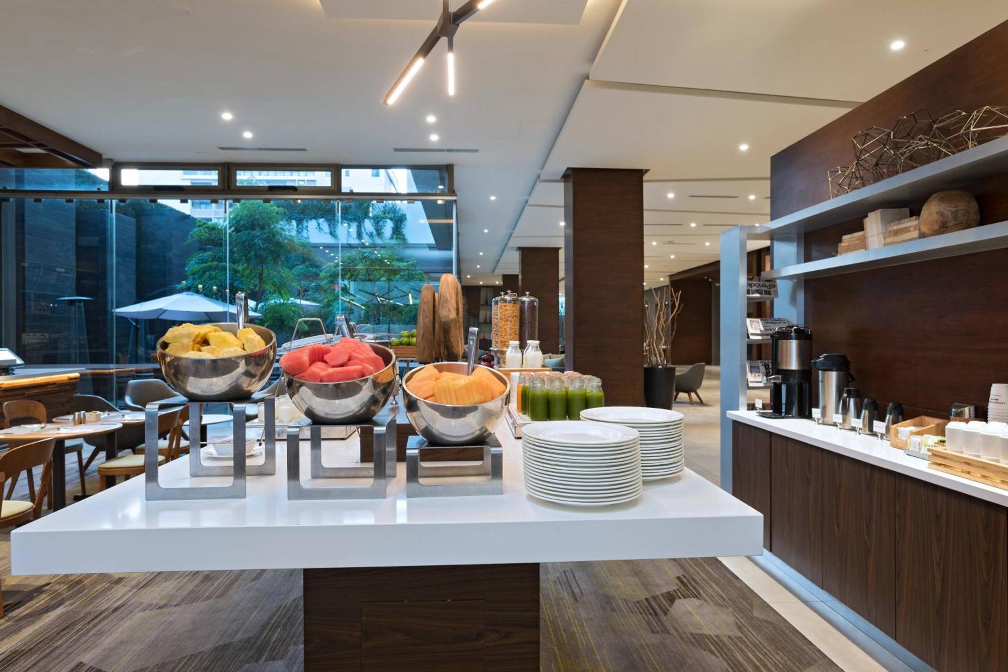 Courtyard By Marriott Ciudad Guatemala Eksteriør billede