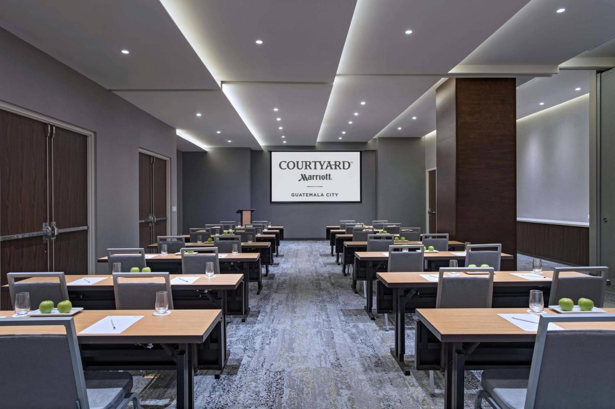 Courtyard By Marriott Ciudad Guatemala Eksteriør billede